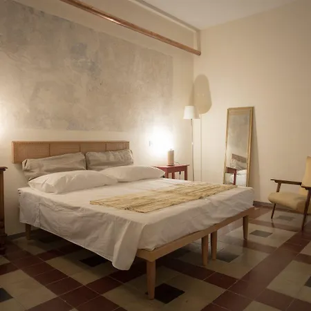 Piazza San Pantaleo 3*