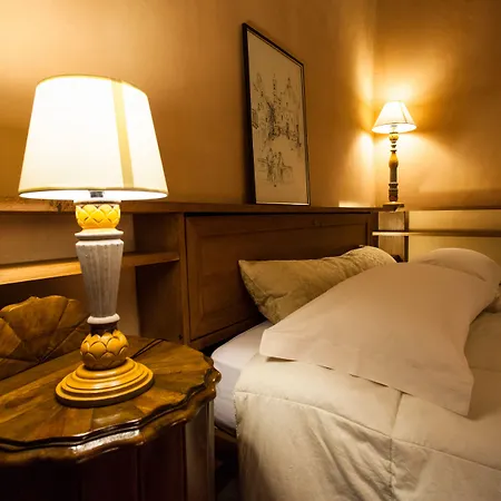 Piazza San Pantaleo סורסו