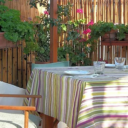 Oda ve Kahvaltı Piazza San Pantaleo Sorso