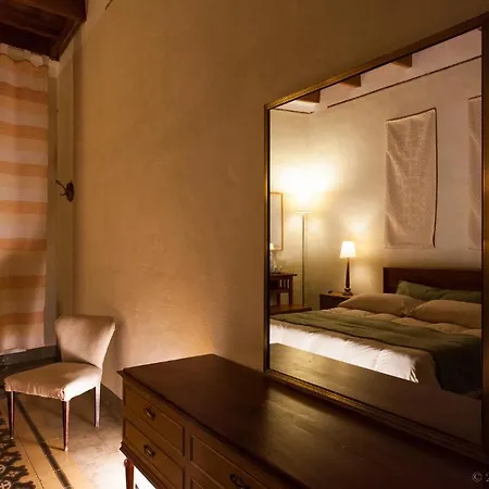 Piazza San Pantaleo Bed and breakfast